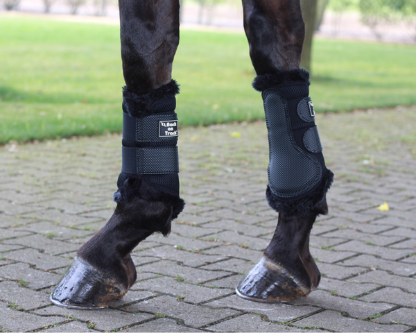 Brush Boots 3D Mesh with Fur lining